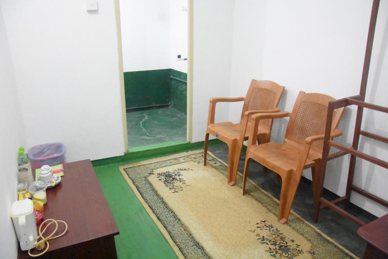 Meera Homestay & Guest House Anuradhapura Eksteriør bilde