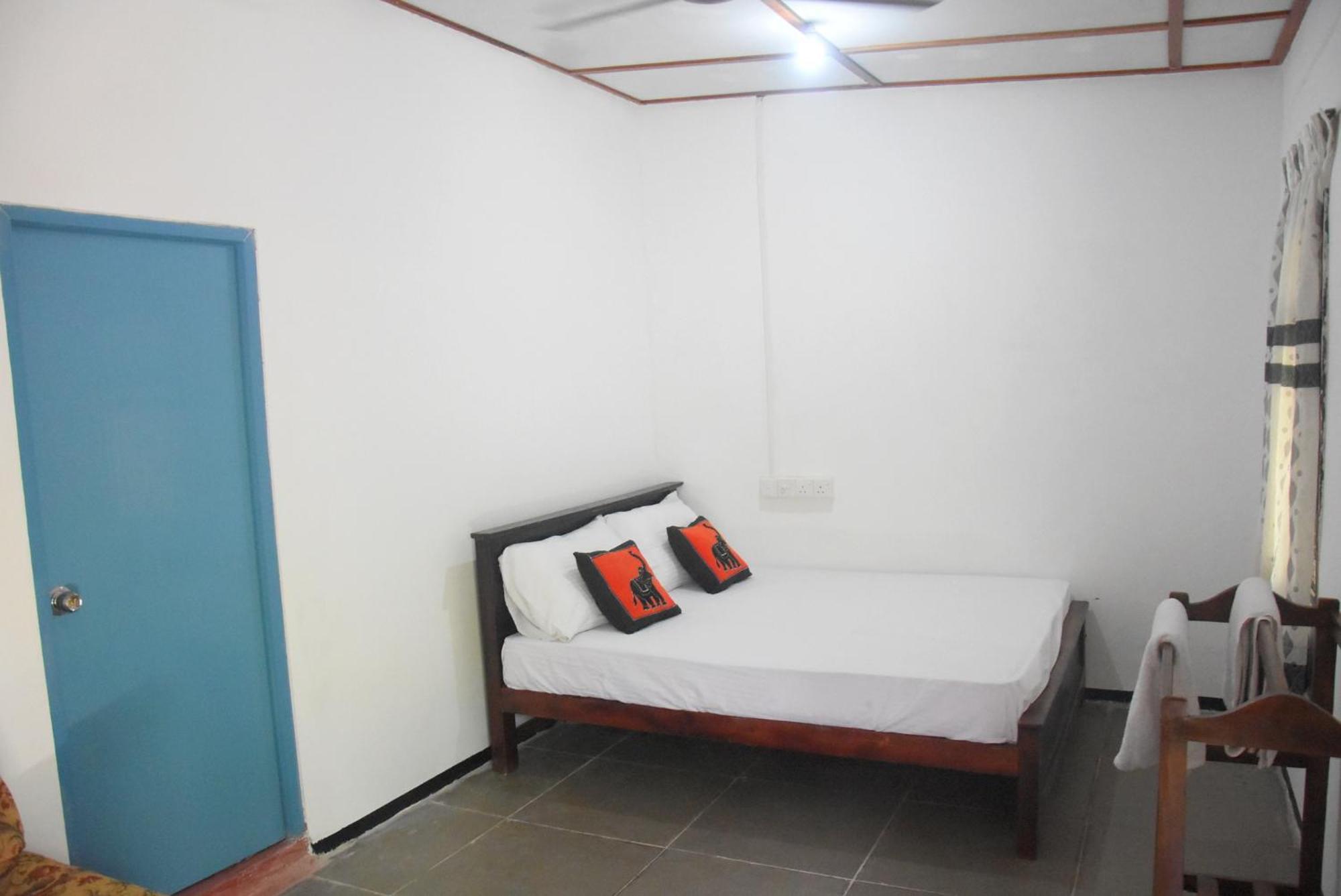 Meera Homestay & Guest House Anuradhapura Eksteriør bilde
