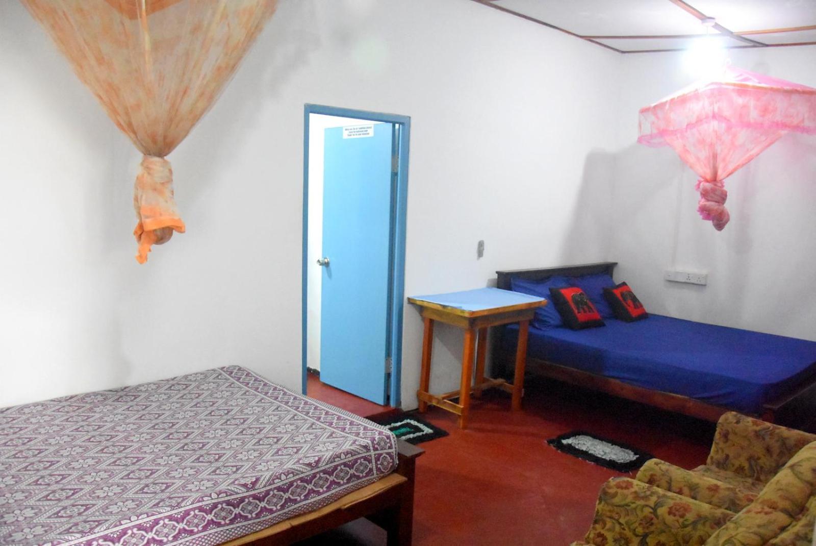 Meera Homestay & Guest House Anuradhapura Eksteriør bilde