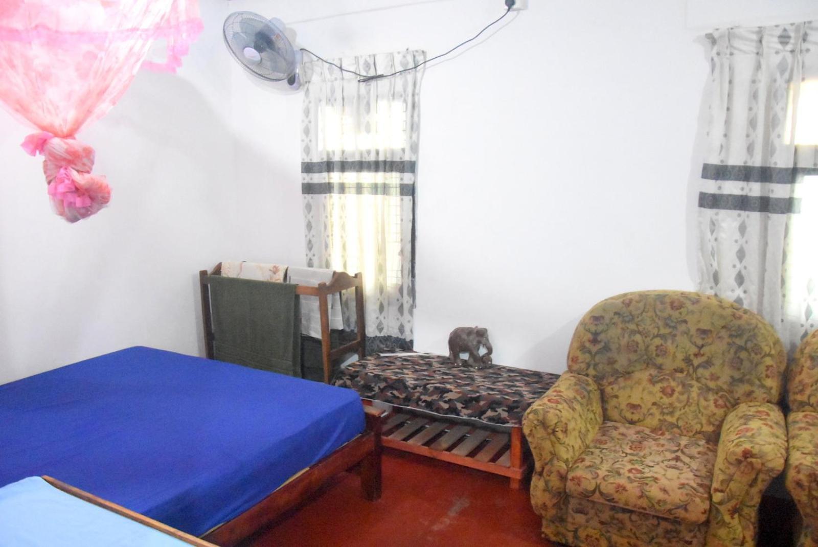 Meera Homestay & Guest House Anuradhapura Eksteriør bilde