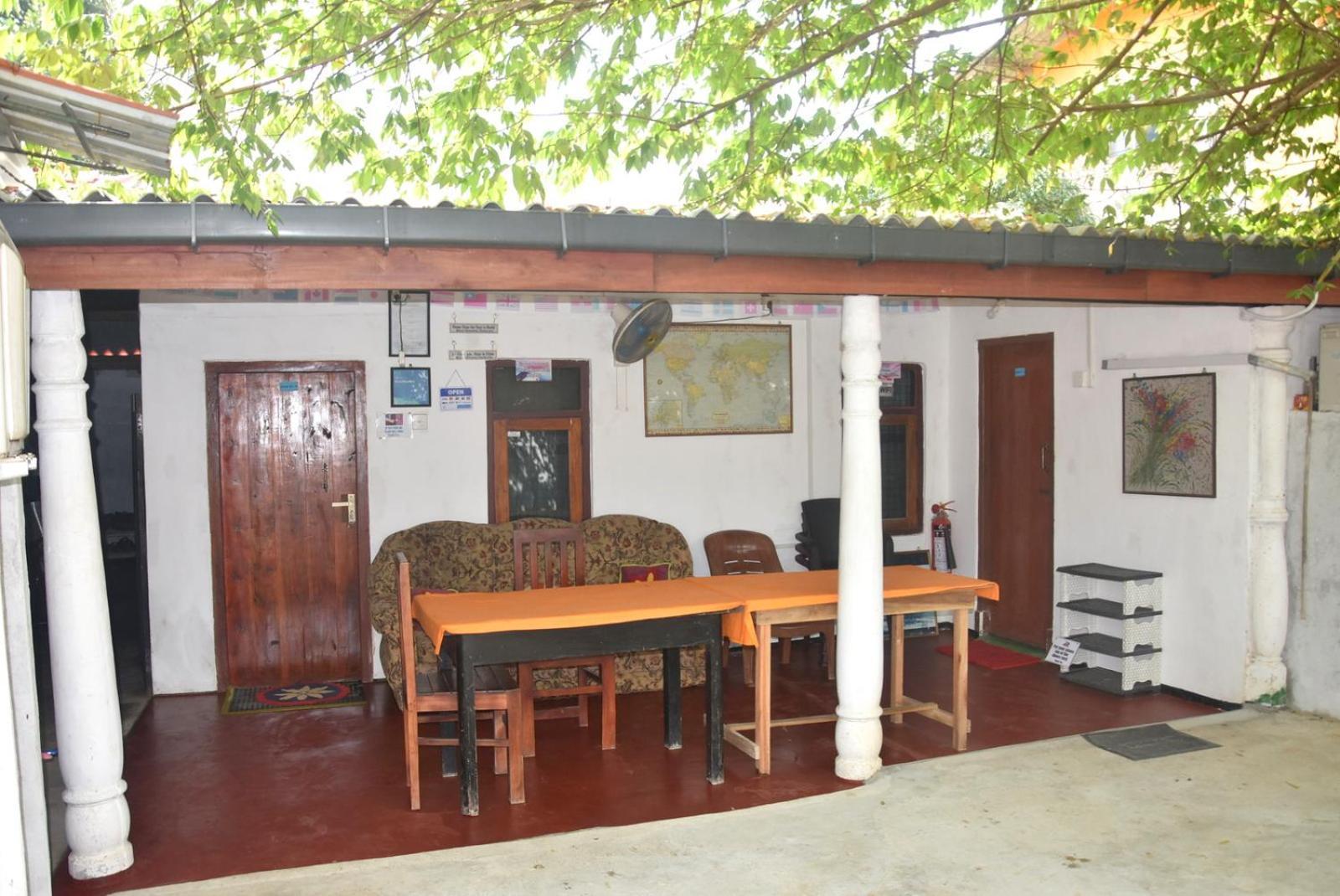 Meera Homestay & Guest House Anuradhapura Eksteriør bilde